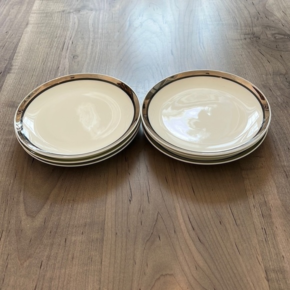 Mikasa Bone China Serving Dessert Plates Solitude A5-166 in EUC Set of 6 - Picture 1 of 5